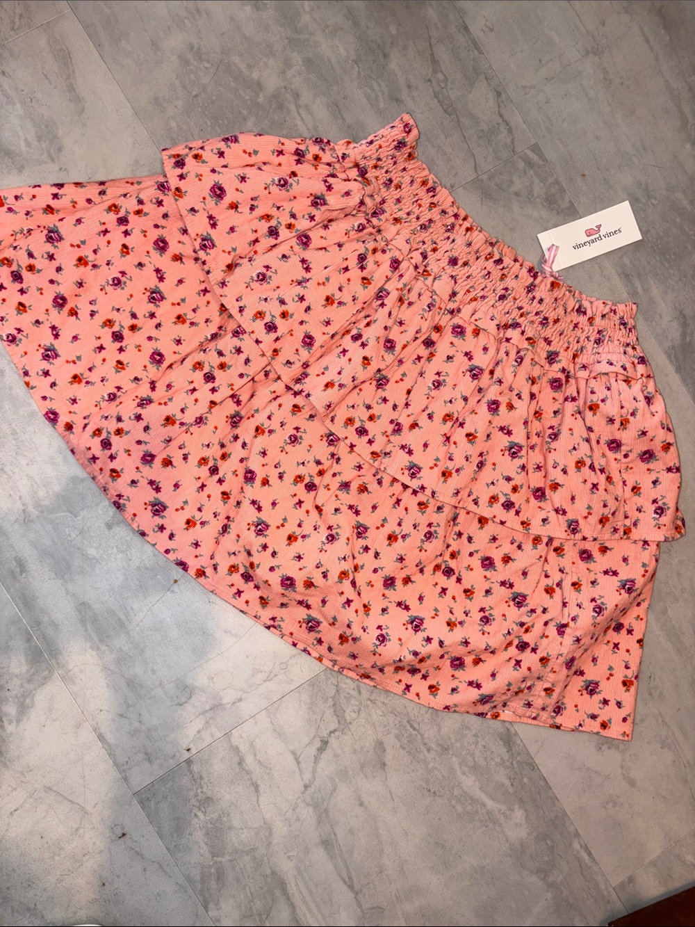 Vineyard vines  corduroy skirt pink coral floral tiered mini skirt girls M
Wom-S